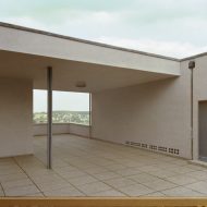 Christine Erhard, Durchgang zur Terrasse, 60 x 82,5 cm, 2003